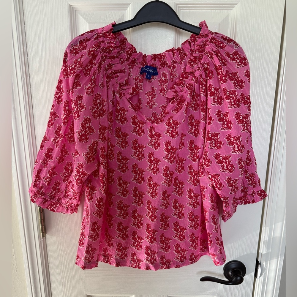 Ro’s Garden floral print peasant blouse. Size S.